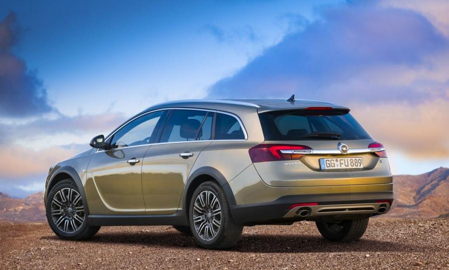  Opel Insignia Country Tourer 2013 года  (фото 19 из 26)
